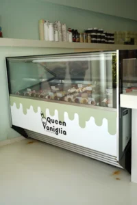 QUEEN VANIGLIA STICKER