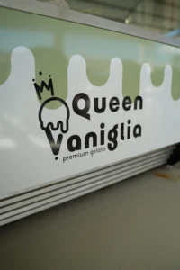 QUEEN VANIGLIA STICKER